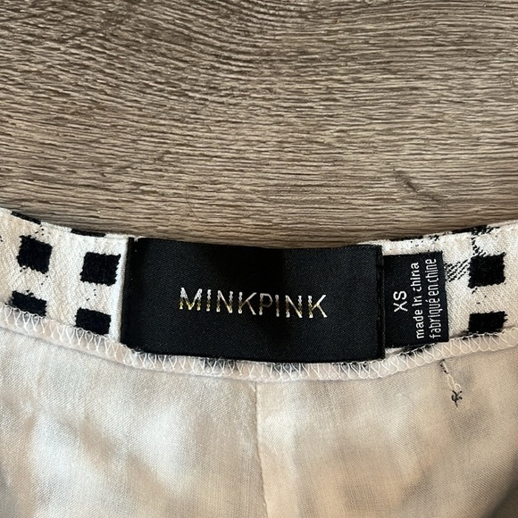 Mink Pink gingham shorts XS - Picture 3 of 3